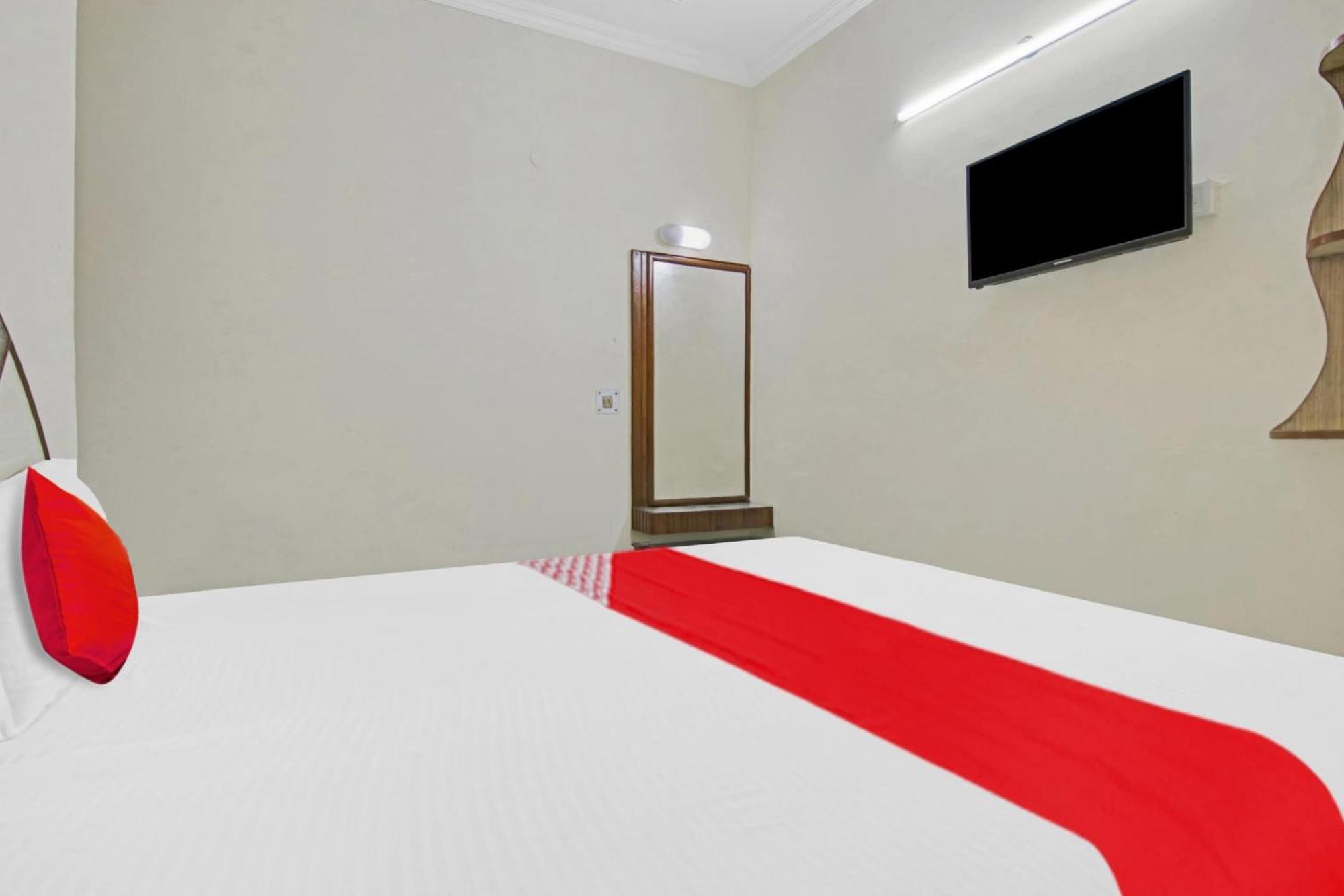 Hotel O Rak International นิวเดลี ภายนอก รูปภาพ