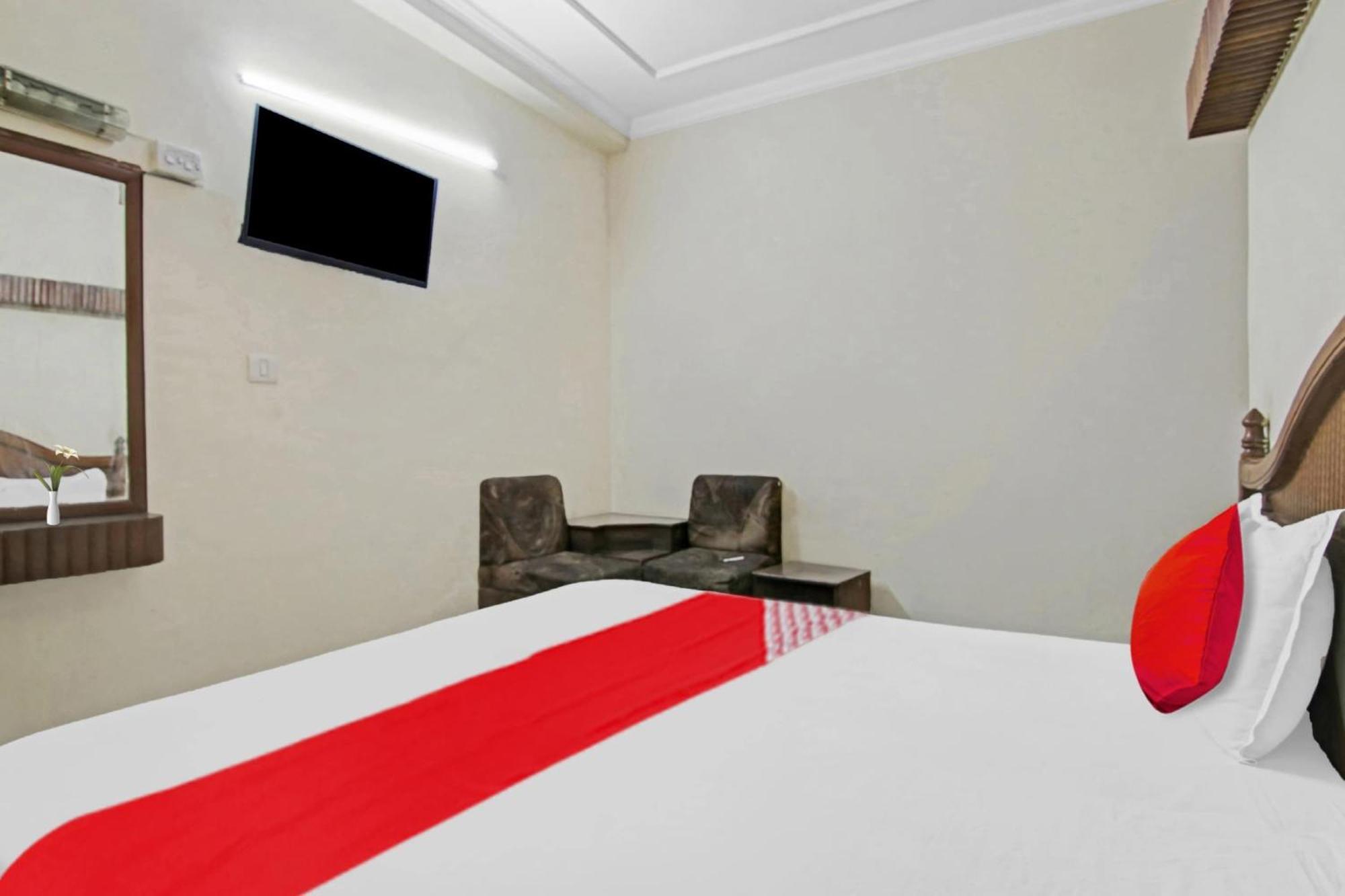 Hotel O Rak International นิวเดลี ภายนอก รูปภาพ